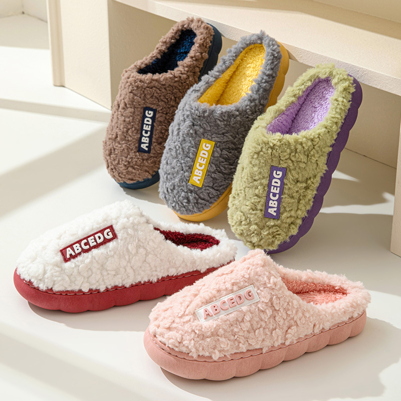 Modne zimowe kapcie dla par, a – Men Shoes Everyday recenzja i cena